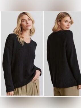 JENNI KAYNE Cabin Ribbed V-Neck Sweater in black size M